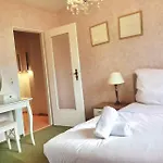 Tatil Evi Haus Mit Grossen Garten Mit Neuer Umgebaute Kueche Dreieich