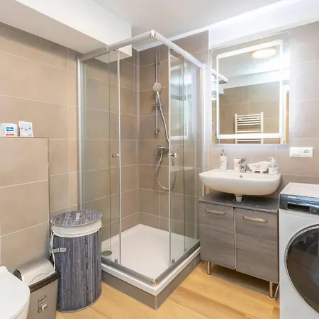 Haus Mit Grossen Garten * Dreieich