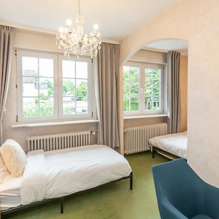 Haus Mit Grossen Garten Tatil Evi *