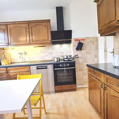 Haus Mit Grossen Garten Tatil Evi *