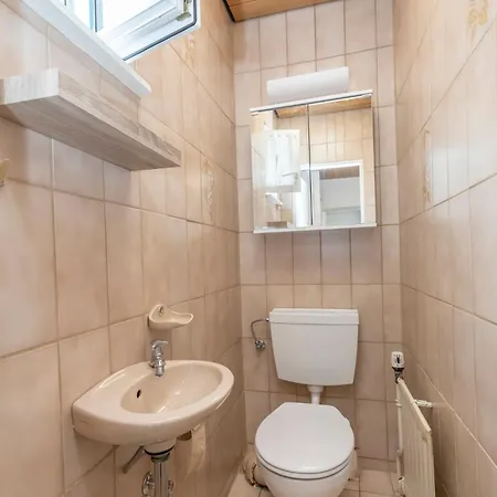 Haus Mit Grossen Garten Casa de Férias