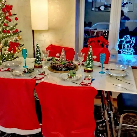 Haus Mit Grossen Garten Holiday home Dreieich