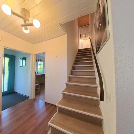 Haus Mit Grossen Garten Mit Neuer Umgebaute Kueche