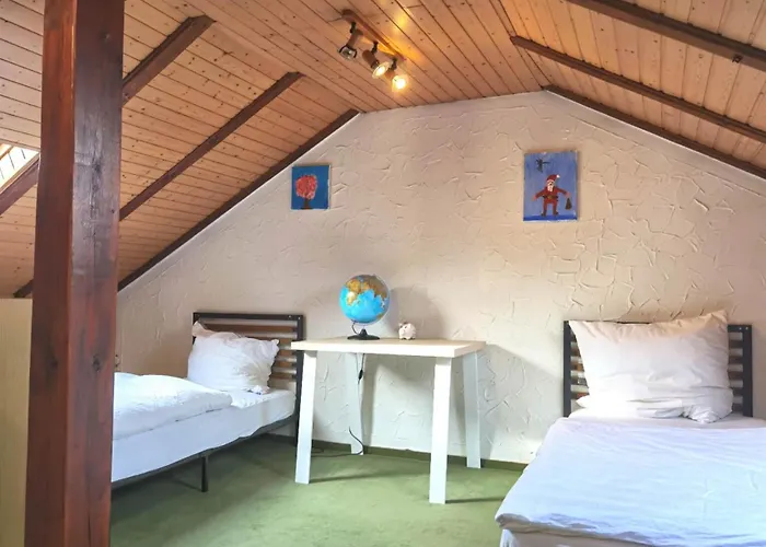 Haus Mit Grossen Garten * Драйайх