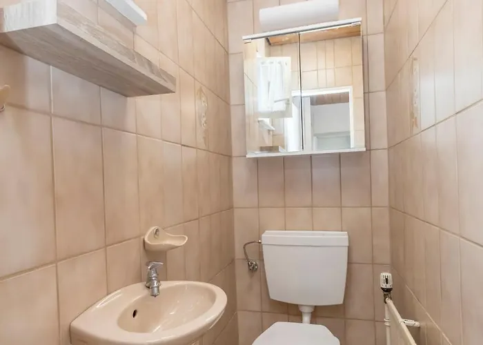 Haus Mit Grossen Garten Дом отдыха